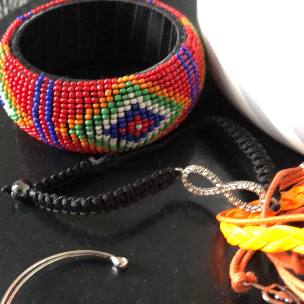 Random bracelet lot - Picture 4 of 4